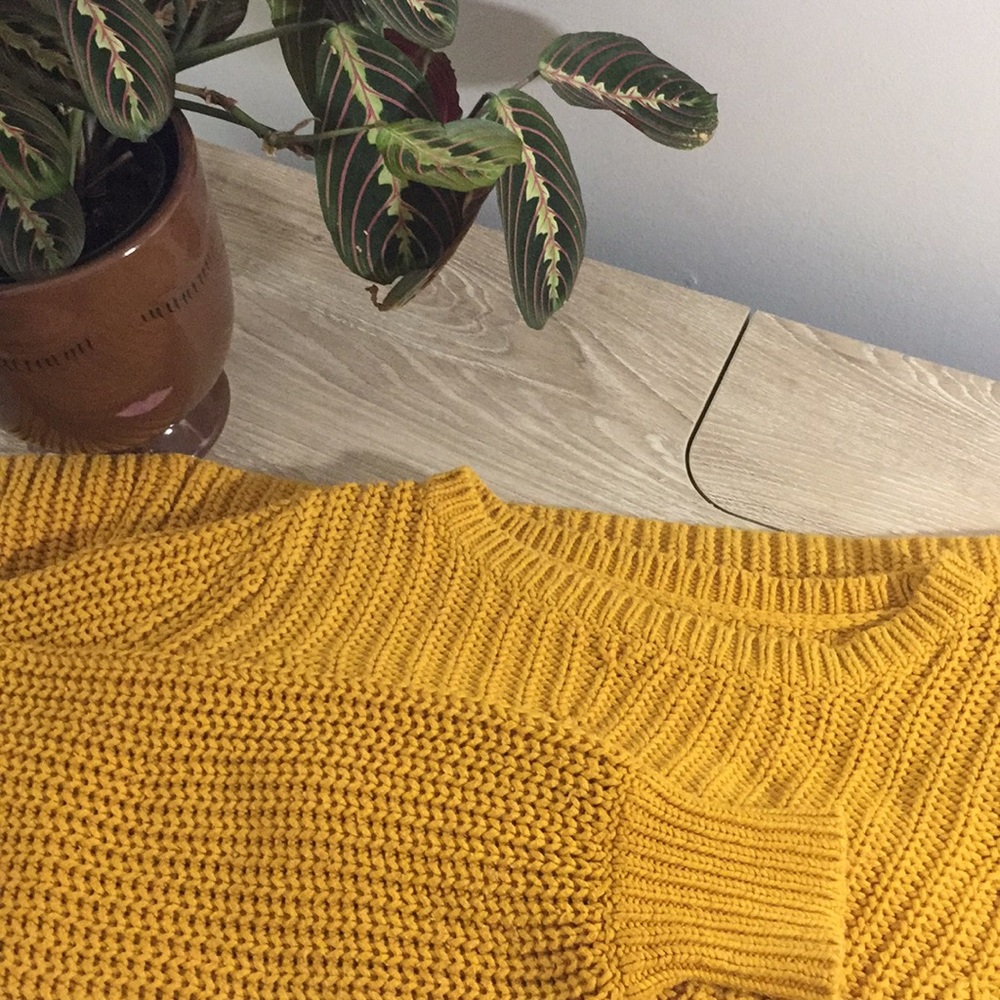 Blouson loose-fitting mustard sweater